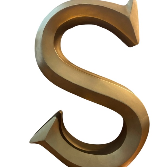 🎉HP🎉Decorative Initial “S”. Perfect accent piece!🎉HP🎉 - Picture 4 of 5